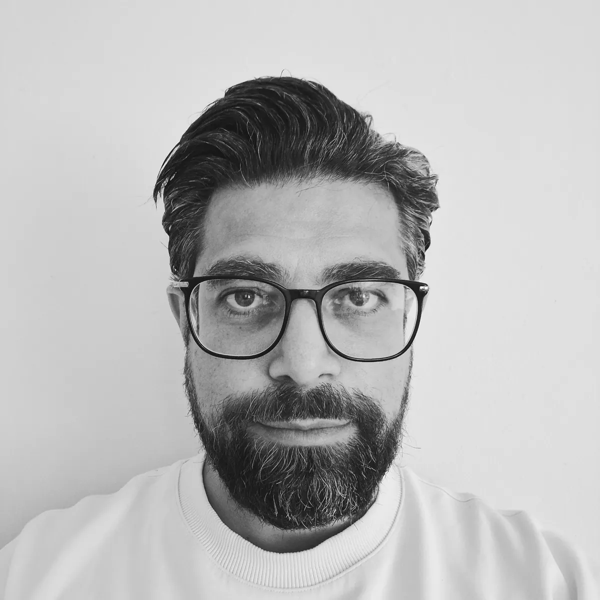 Porträt von Eray Sahin, zertifizierter Sachverständiger
